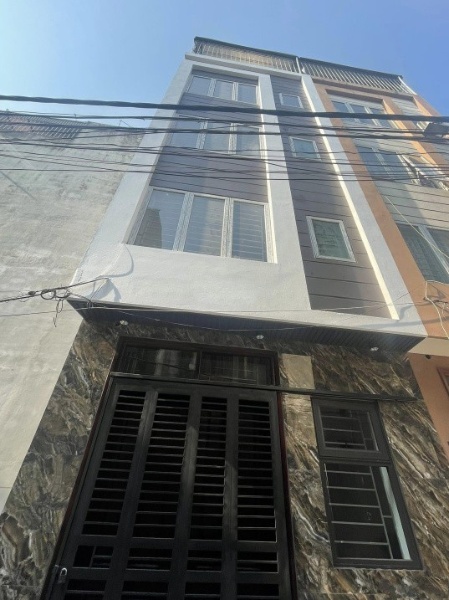 Bán nhà 5 tầng ô tô đỗ cửa tại Thạch Bàn, Long Biên, Hà Nội